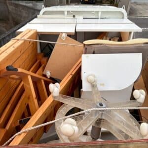 春日市で引っ越しに伴い学習机や本棚、家具などを引き取り