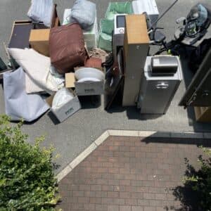 大分市で空き家解体前に残置物処分