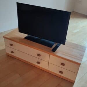 神戸市で不用品回収(テレビ・棚)致しました