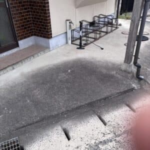 鳥栖市の一軒家で本棚や冷蔵庫など回収